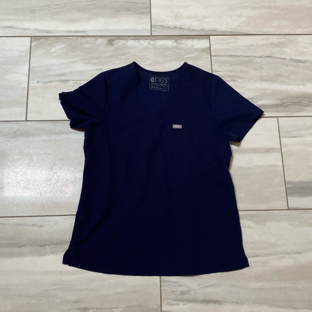 Navy figs Catarina one pocket scrub top small